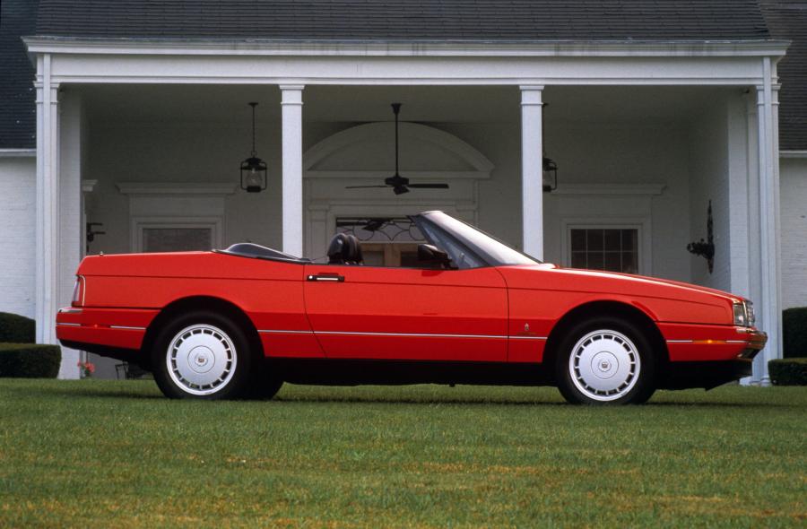  Cadillac Allante 1992 года  (фото 2 из 4)